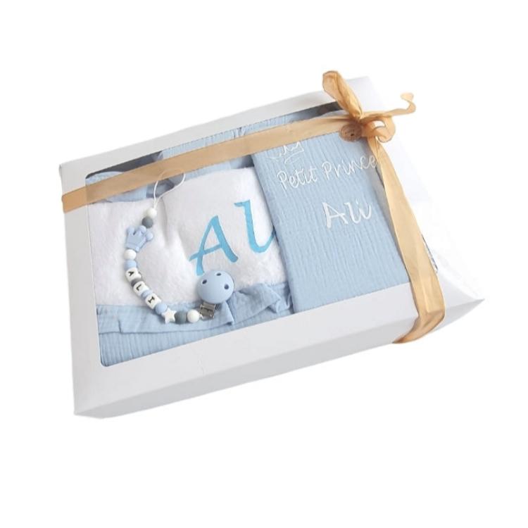 Coffret cadeau naissance personnalisé garçon bleu, blanc avec boîte cadeau